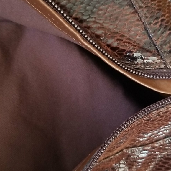 Shoes - Picture 8 of 10